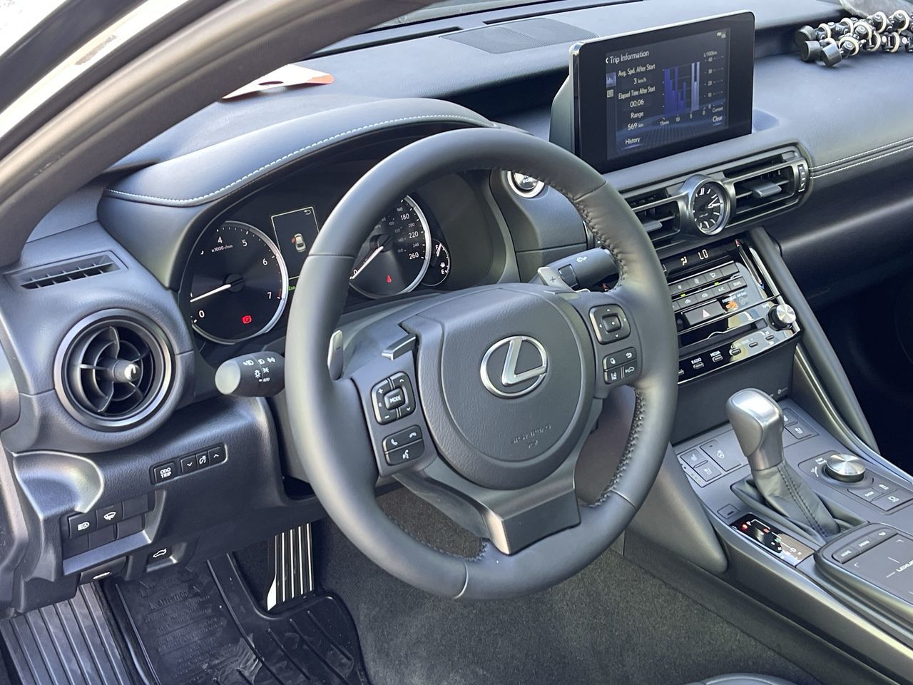 2025 Lexus IS in Laval, Quebec