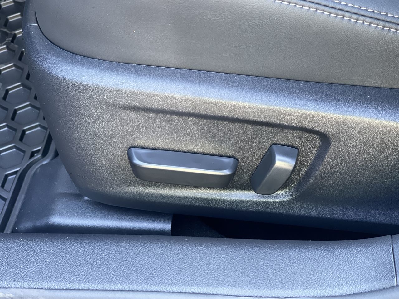 2025 Lexus IS in Laval, Quebec