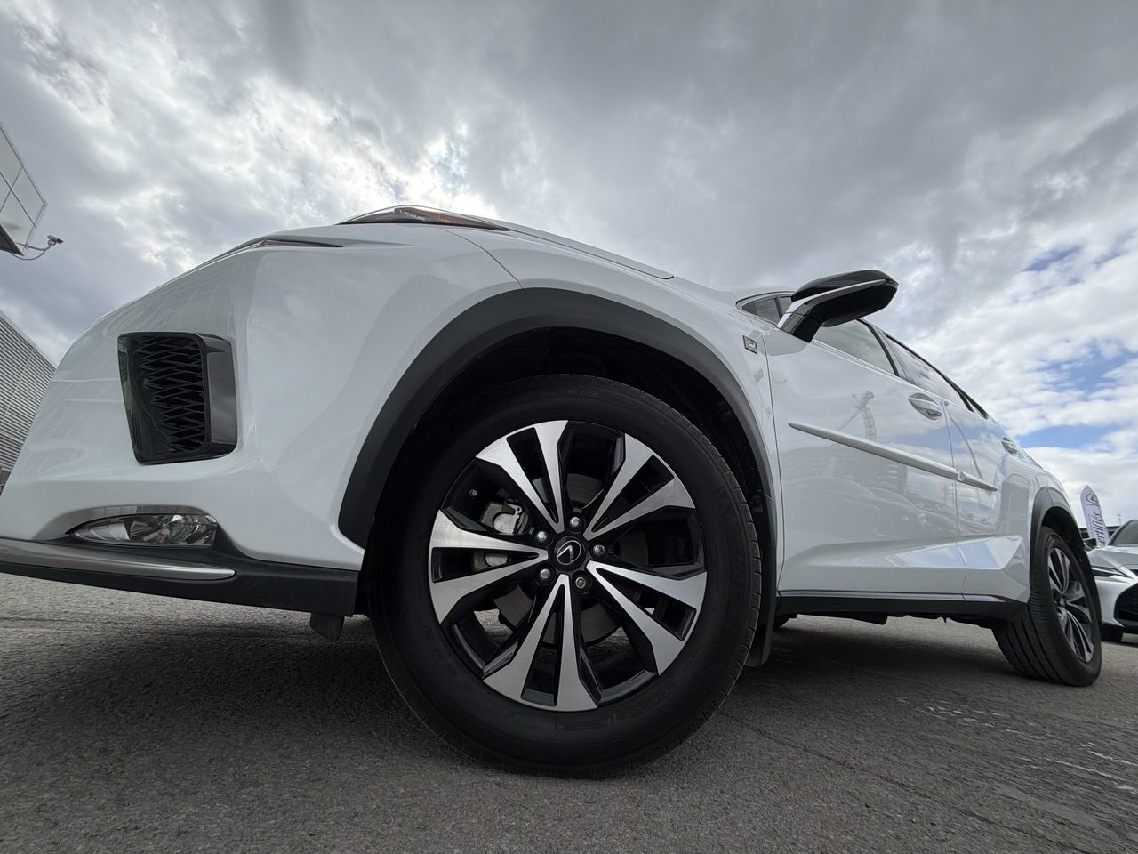 Lexus NX 300  2019