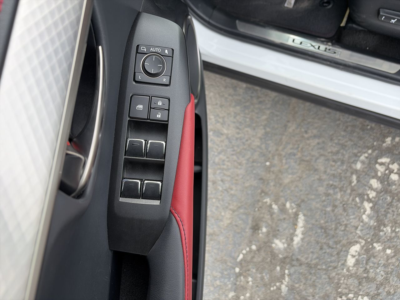 Lexus NX 300  2019