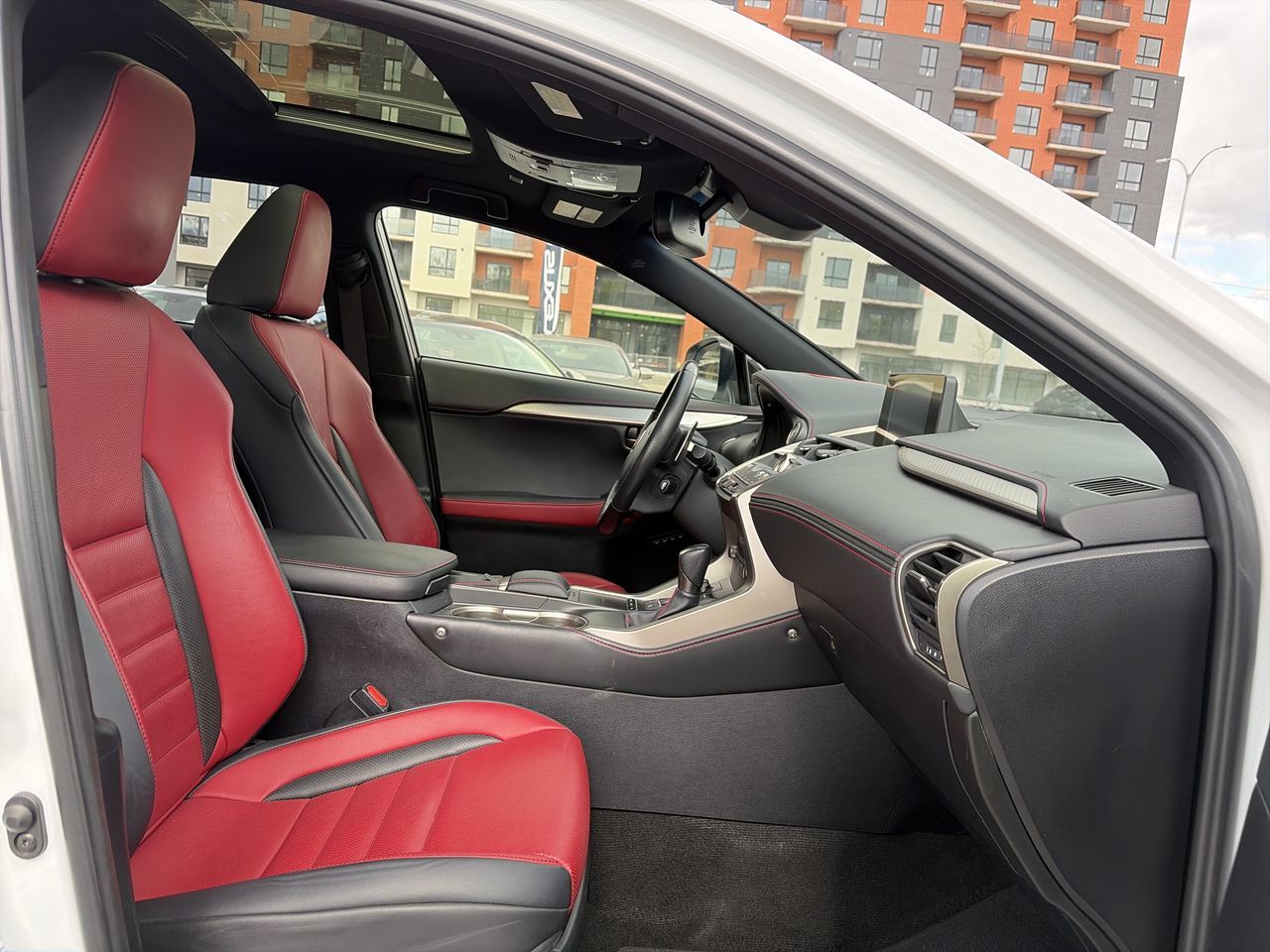 Lexus NX 300  2019