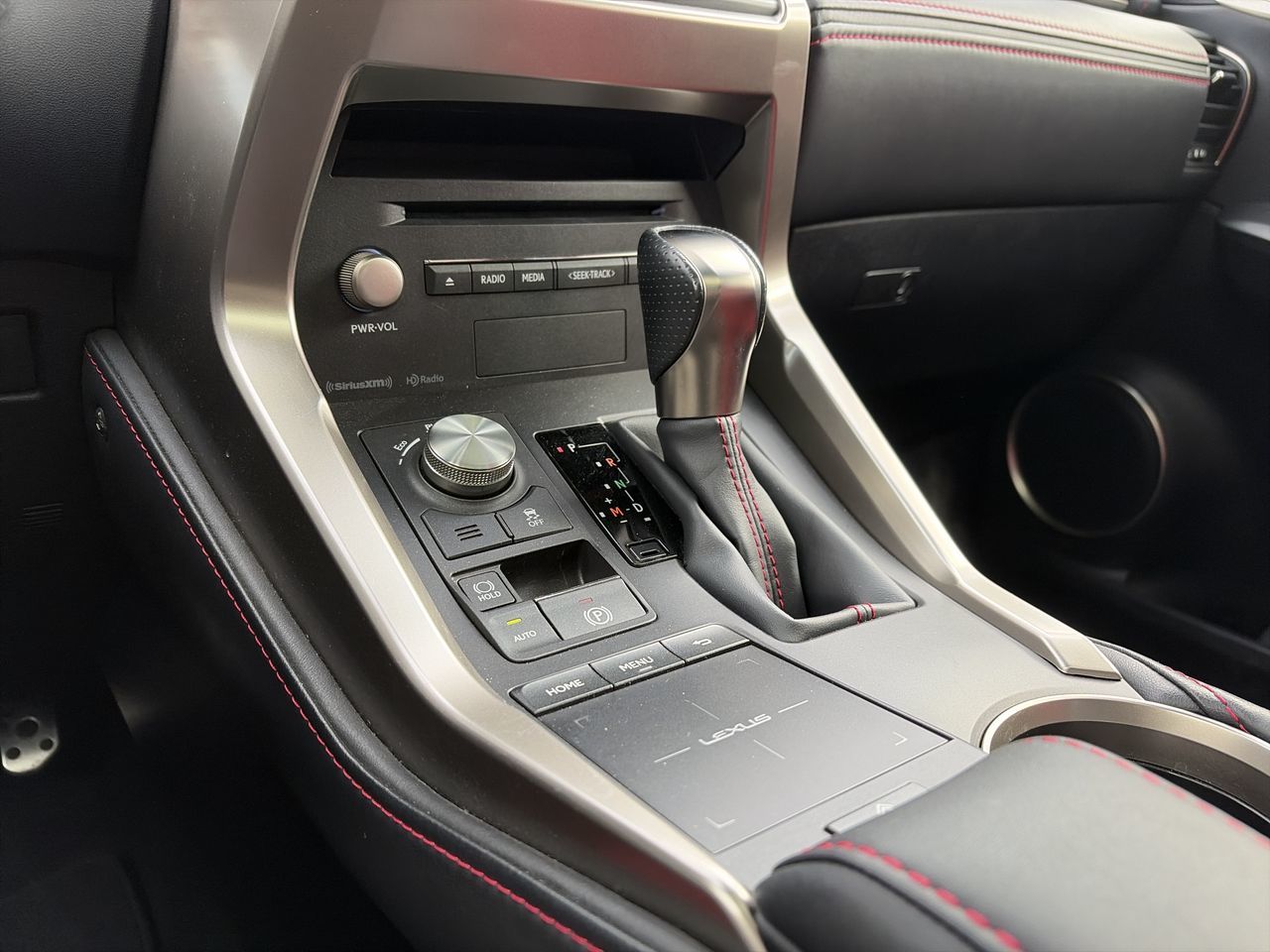 Lexus NX 300  2019