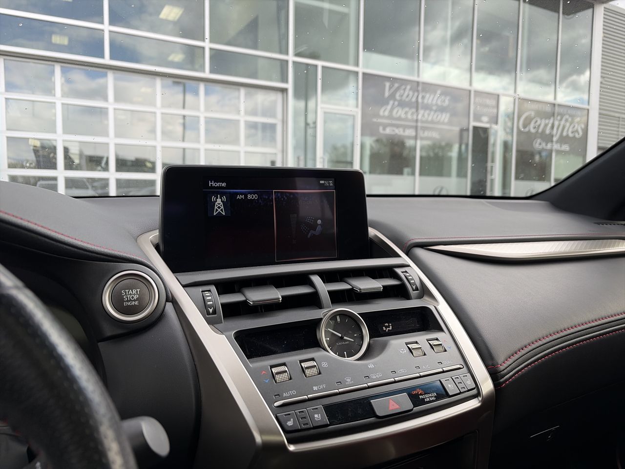 Lexus NX 300  2019