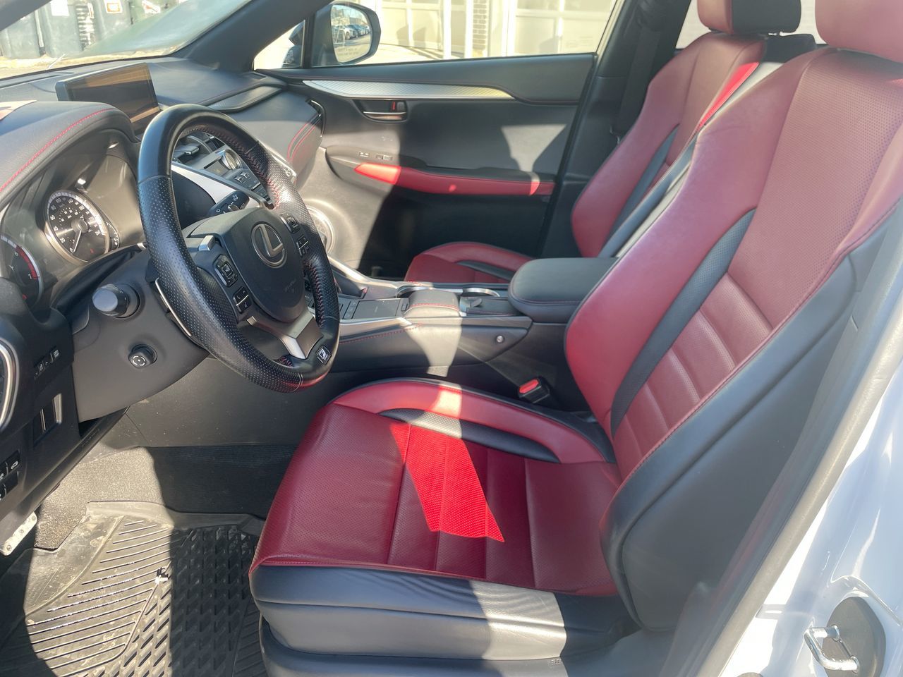 Lexus NX 300  2020