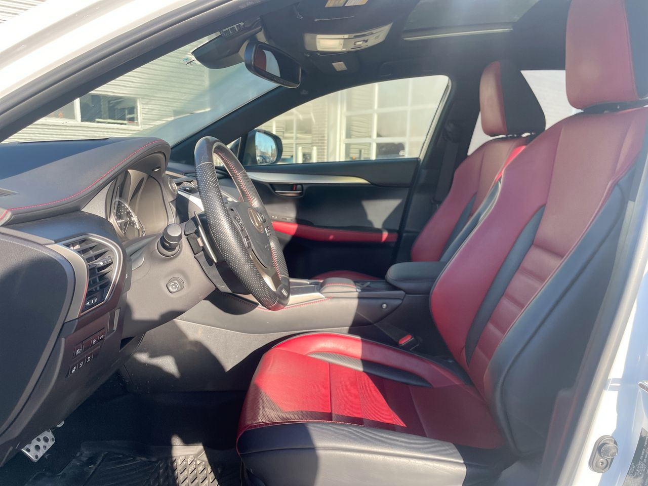 Lexus NX 300  2020
