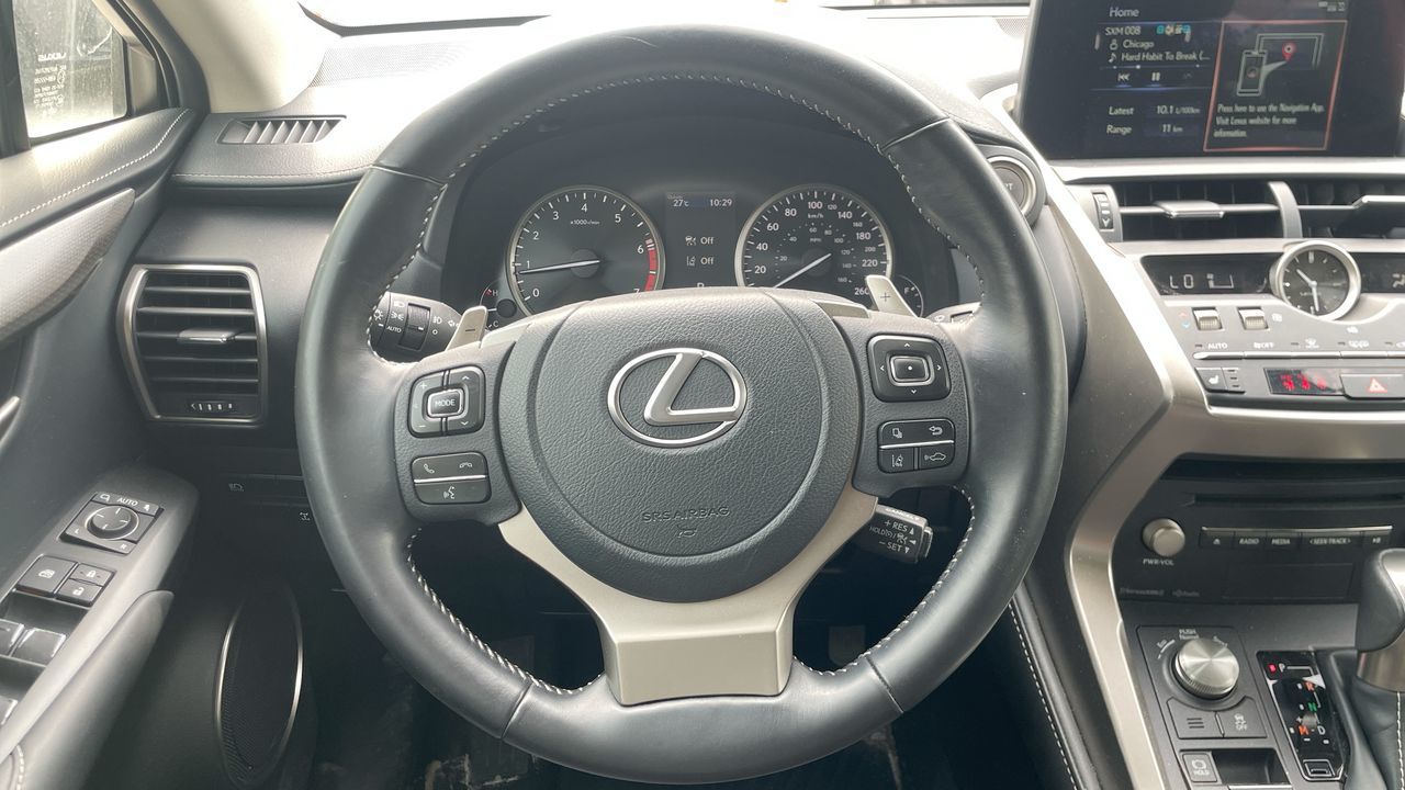 Lexus NX 300  2021 à Laval, Québec