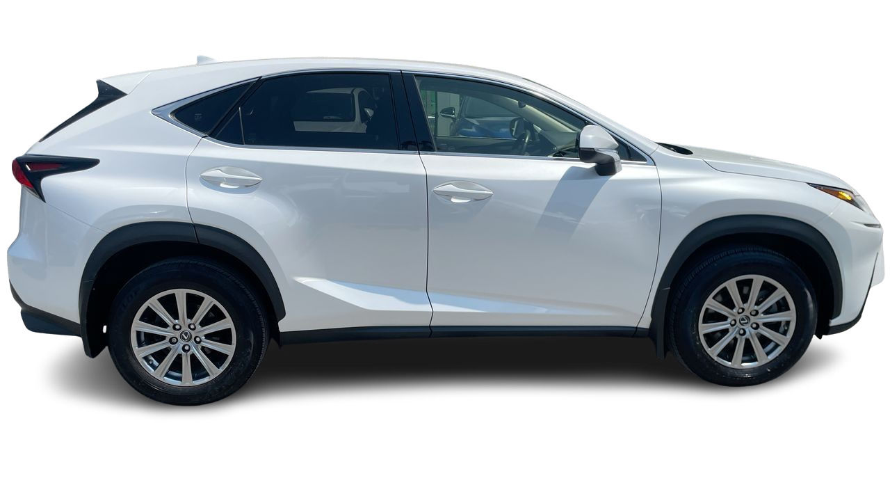 Lexus NX 300  2021 à Laval, Québec