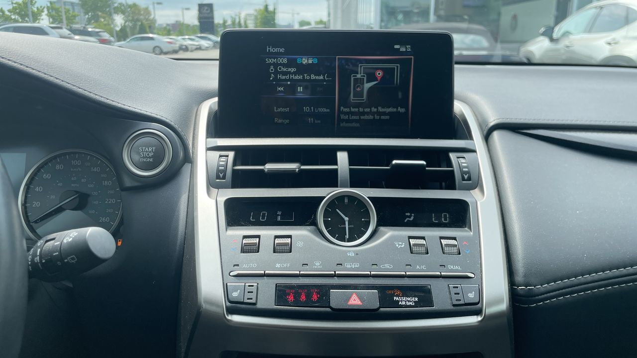 Lexus NX 300  2021 à Laval, Québec