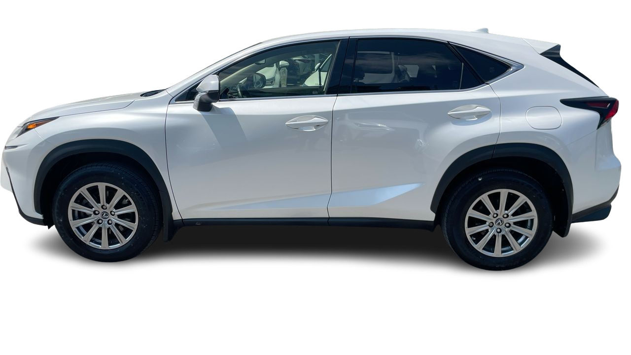 Lexus NX 300  2021 à Laval, Québec