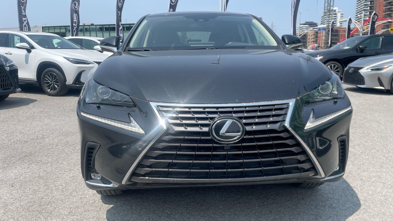 Lexus NX 300  2021 à Laval, Québec
