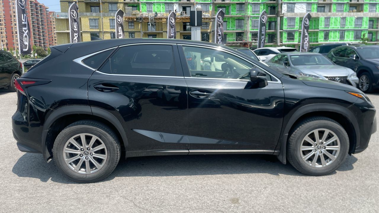 Lexus NX 300  2021 à Laval, Québec