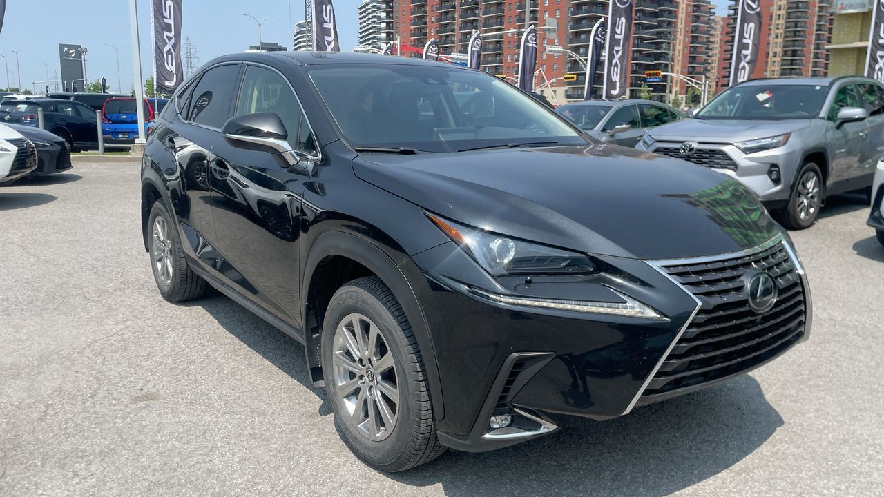 Lexus NX 300  2021 à Laval, Québec