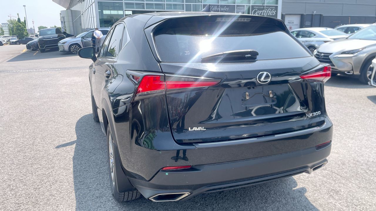 Lexus NX 300  2021 à Laval, Québec