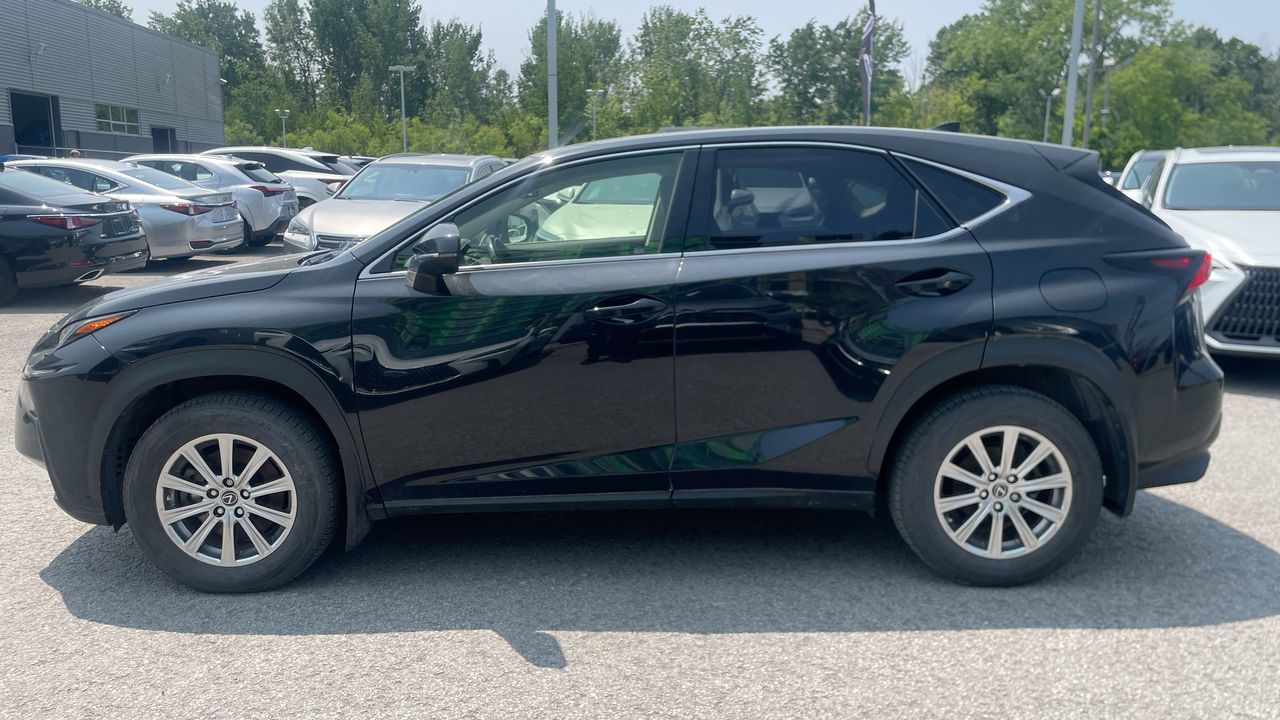 Lexus NX 300  2021 à Laval, Québec
