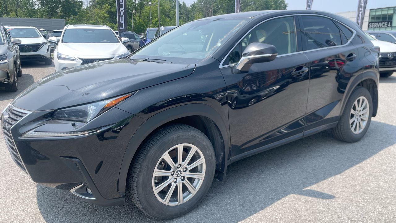 Lexus NX 300  2021 à Laval, Québec
