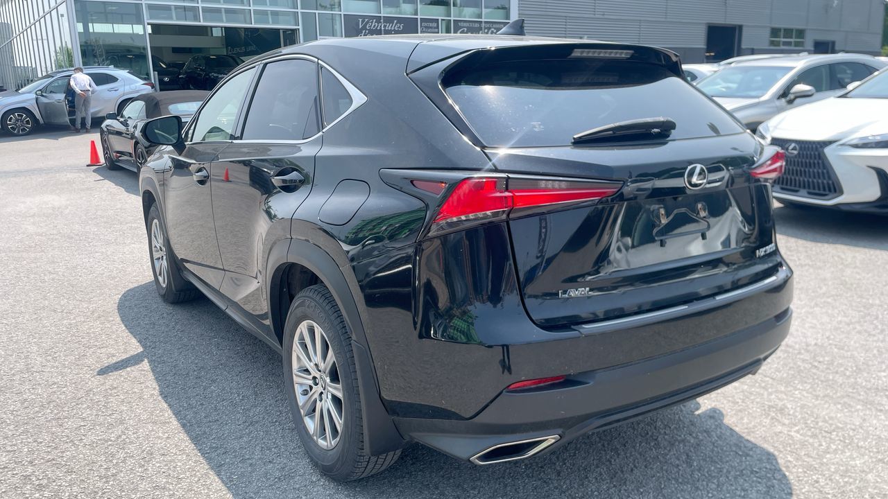 Lexus NX 300  2021 à Laval, Québec