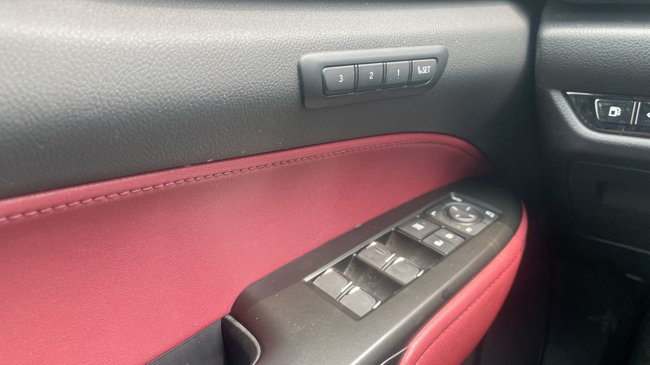 Lexus NX 450h+  2023 à Laval, Québec