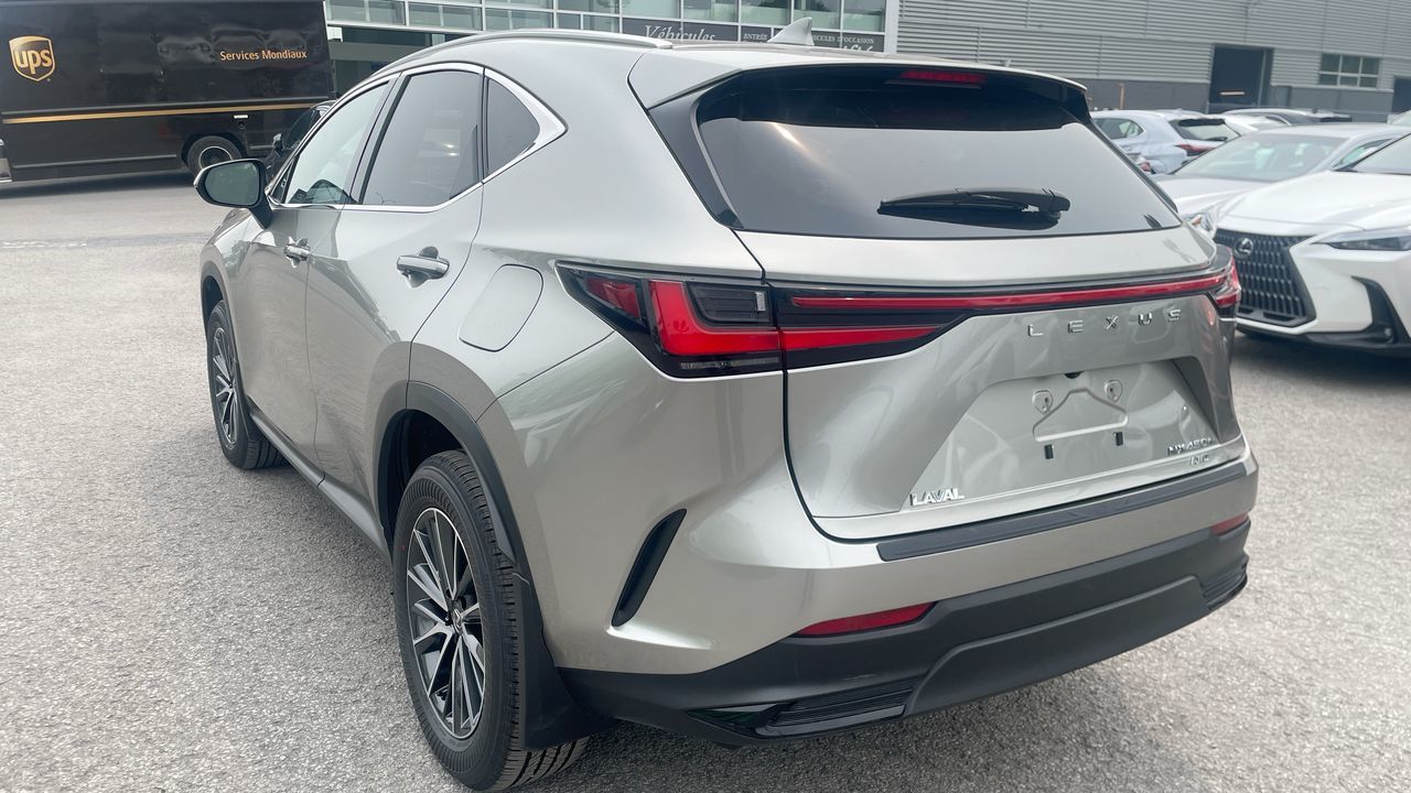 Lexus NX 450h+  2023 à Laval, Québec