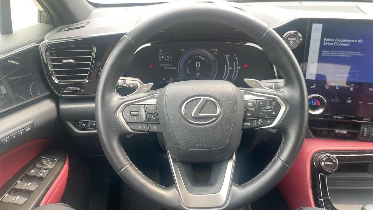 Lexus NX 450h+  2023 à Laval, Québec
