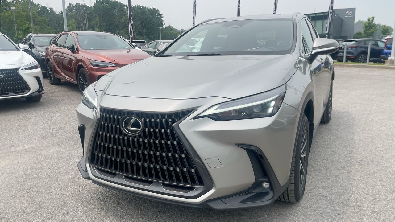 Lexus NX 450h+  2023 à Laval, Québec