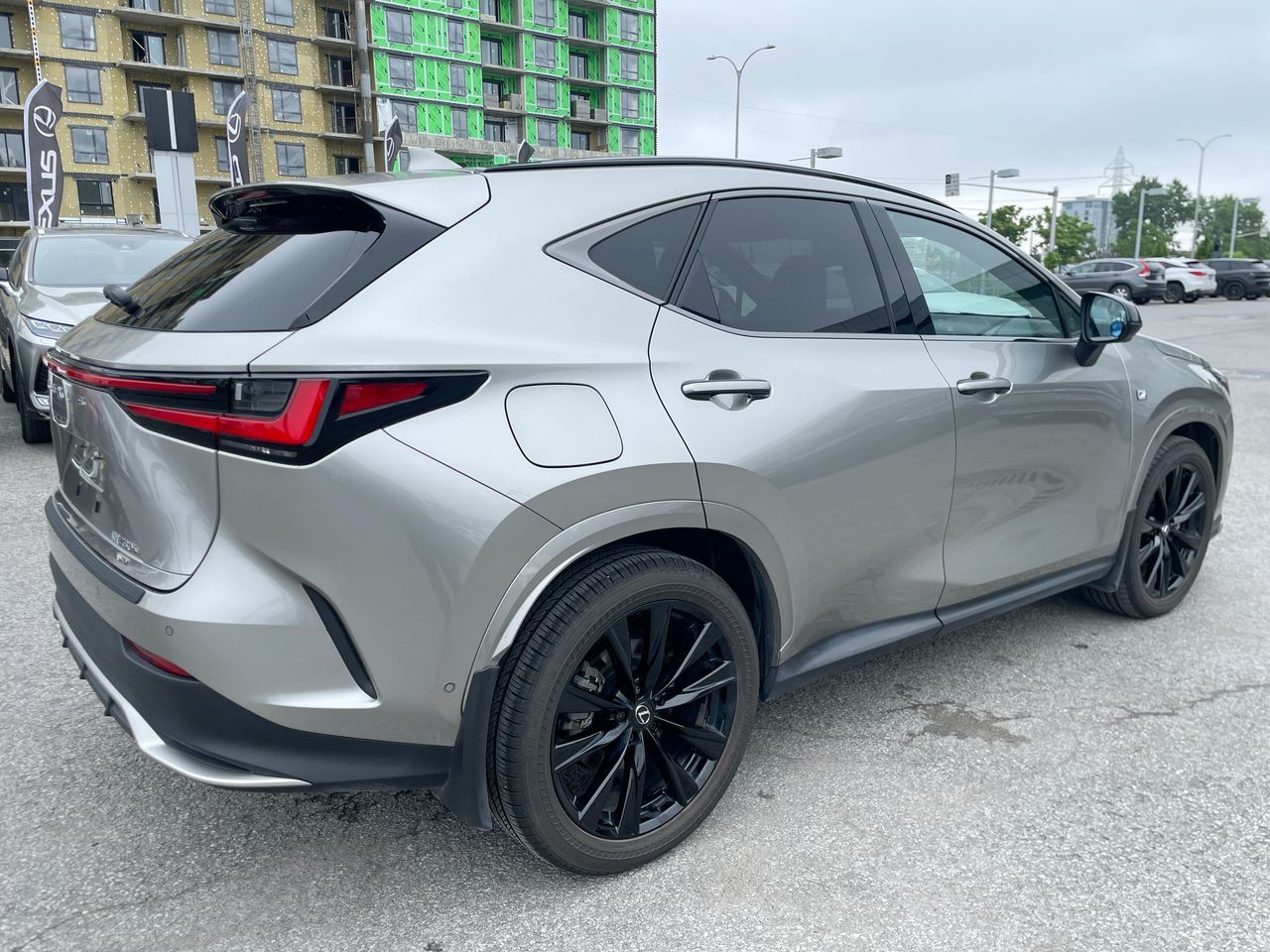 Lexus NX 450h+  2025 à Laval, Québec