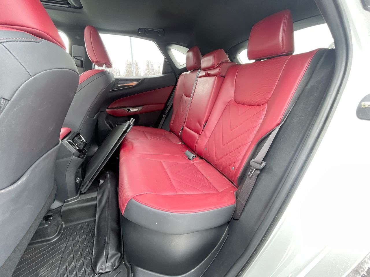 Lexus NX 450h+  2025