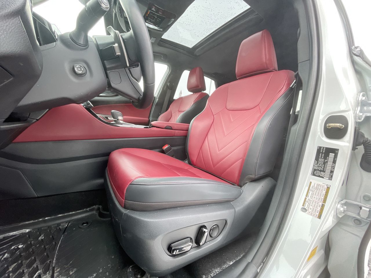 Lexus NX 450h+  2025