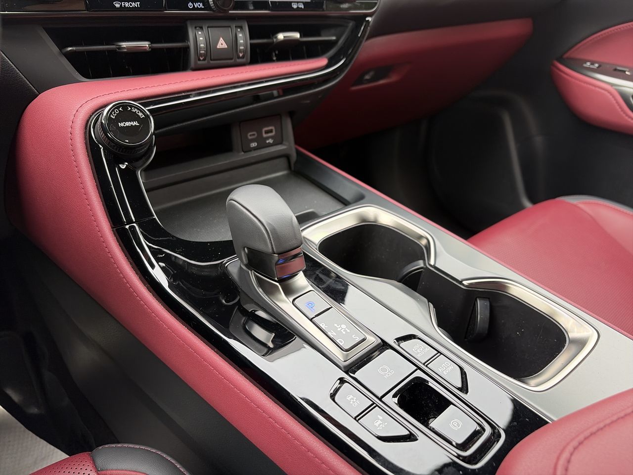 2025 Lexus NX 450h+