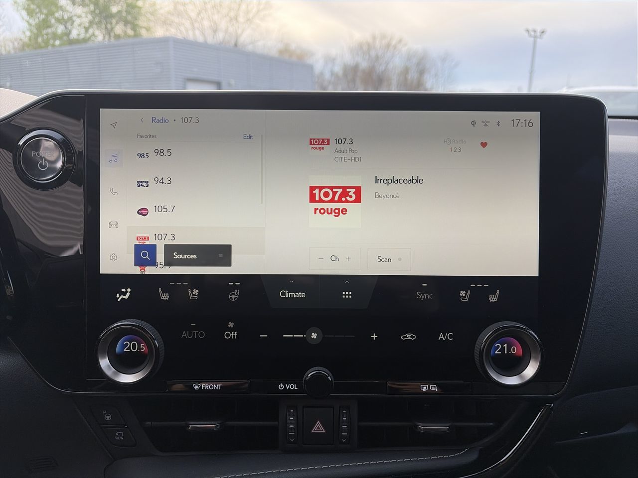 Lexus NX 450h+  2026