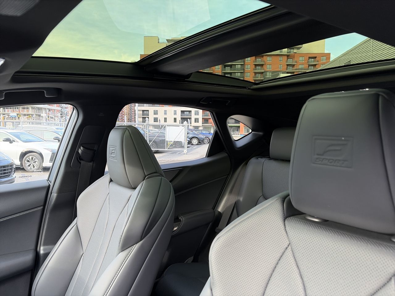 Lexus NX 450h+  2026
