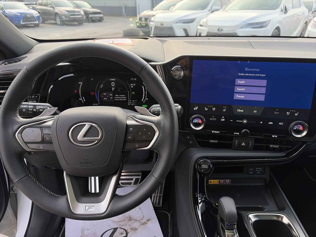 Lexus NX 450h+  2026