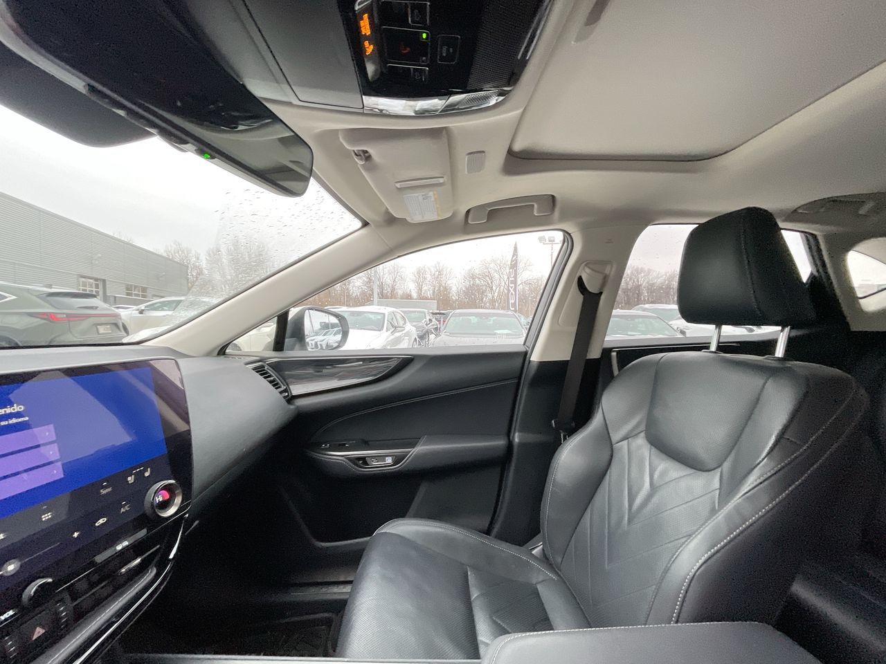 Lexus NX 450h  2023 à Laval, Québec