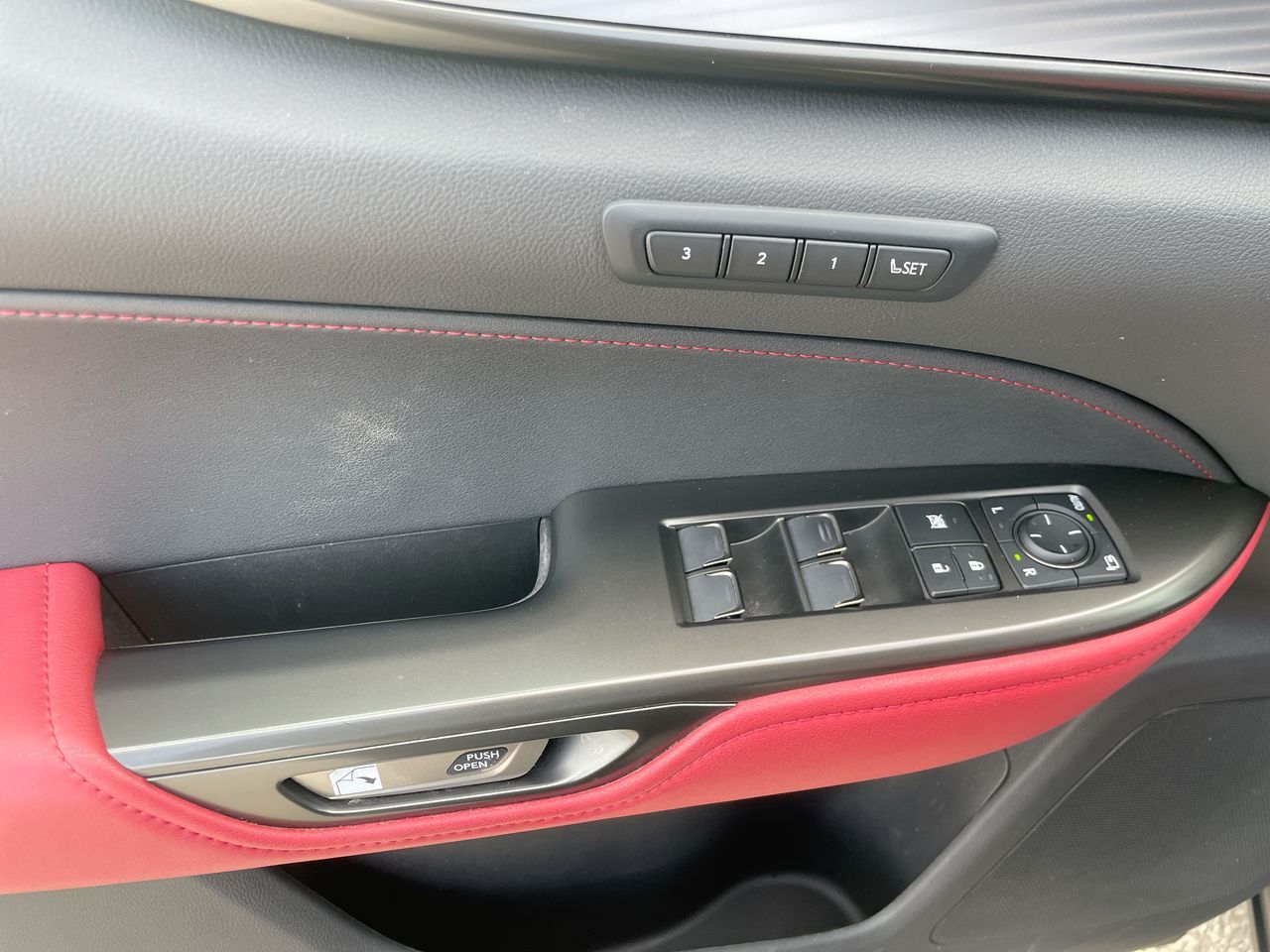 Lexus NX  2022 à Laval, Québec