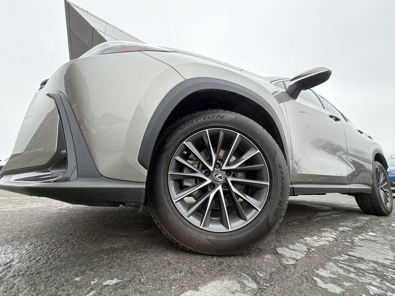 Lexus NX  2022 à Laval, Québec