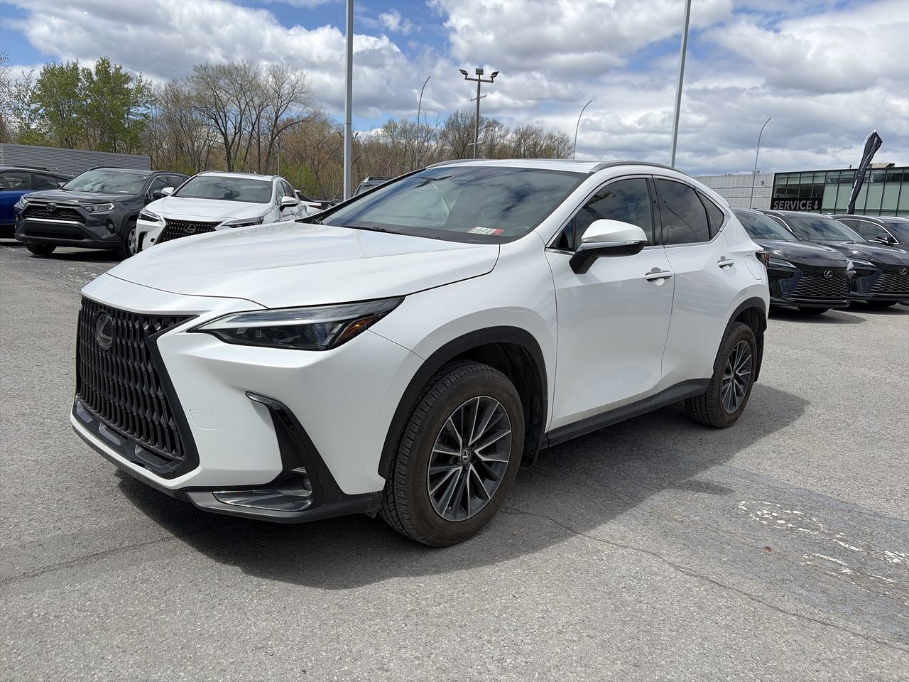 2022 Lexus NX in Laval, Quebec
