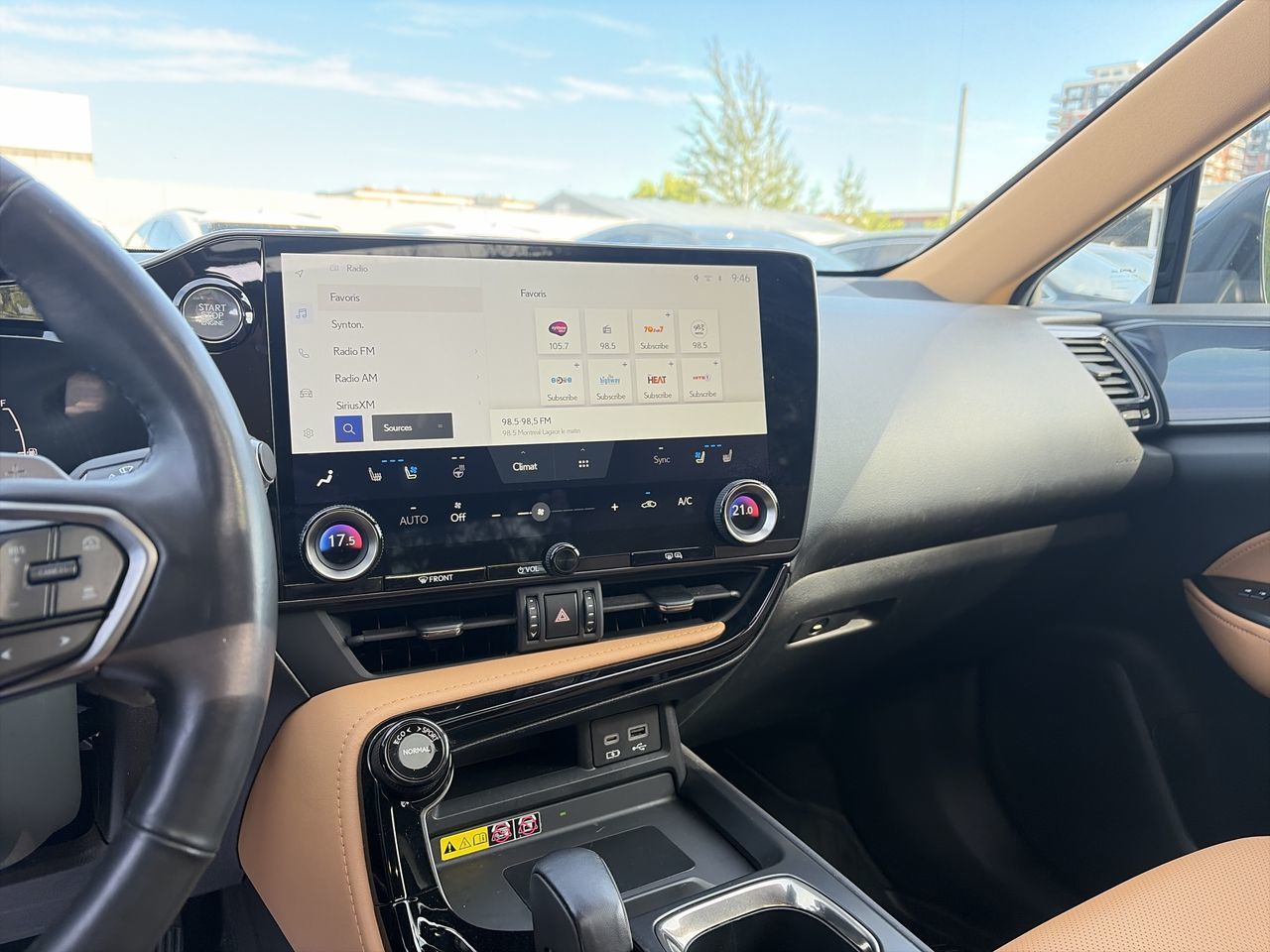 Lexus NX  2022