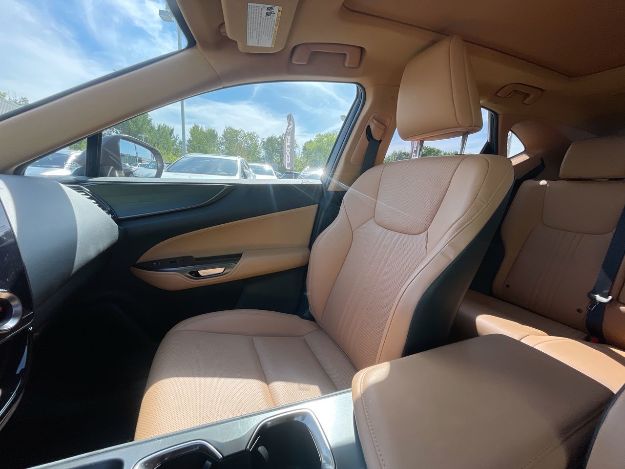 Lexus NX  2023 à Laval, Québec