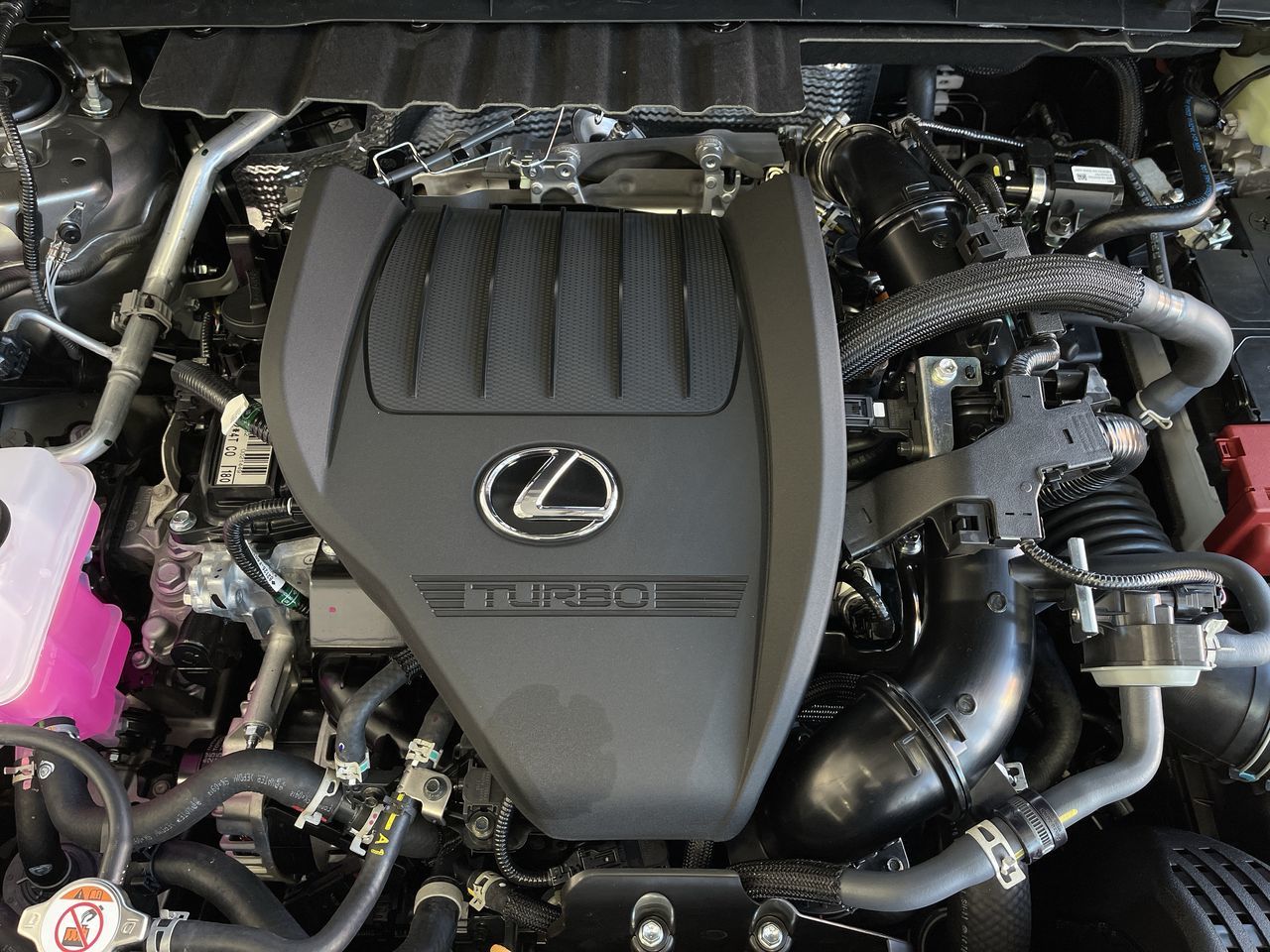 Lexus NX  2023 à Laval, Québec