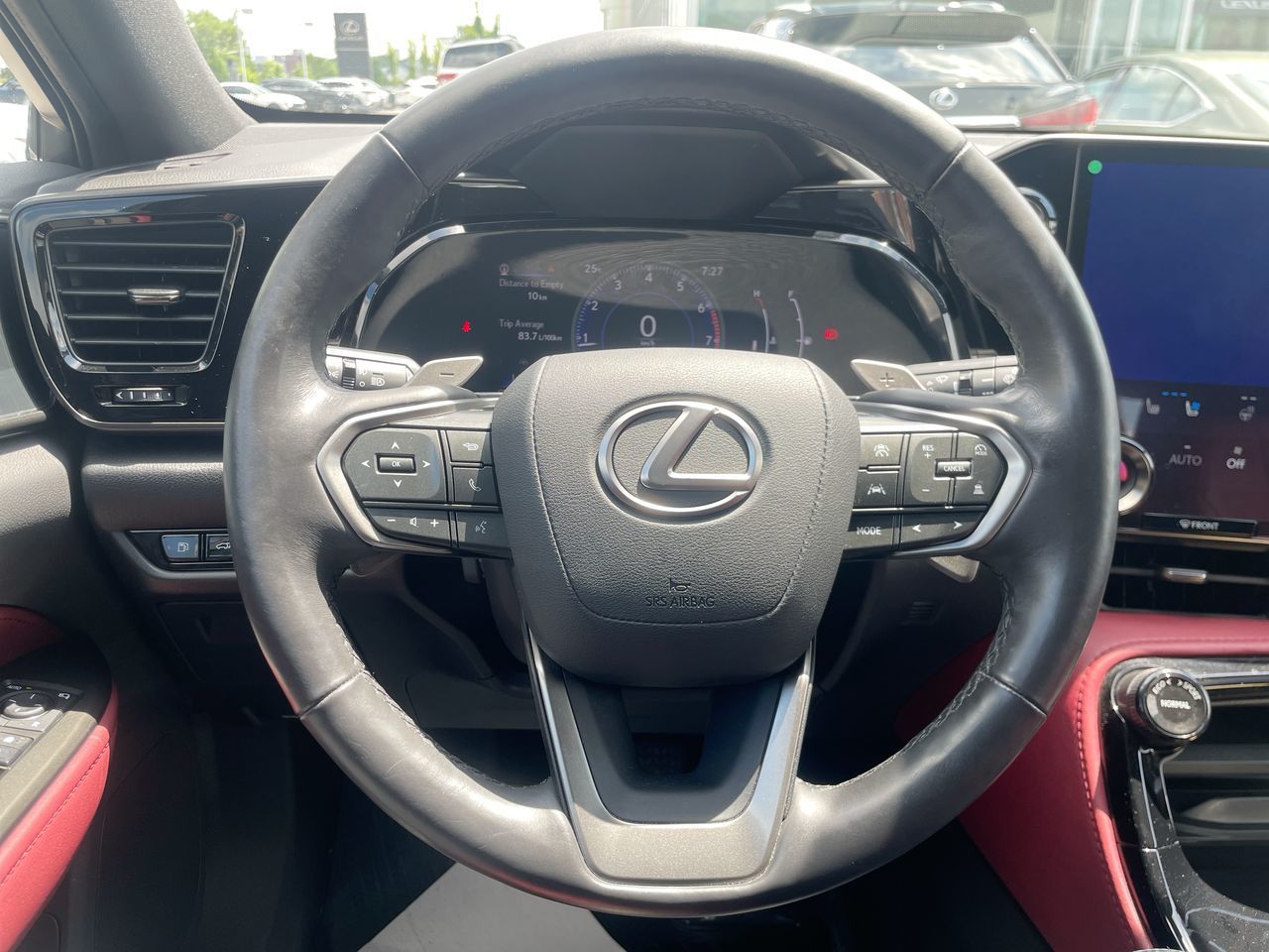 Lexus NX  2023 à Laval, Québec