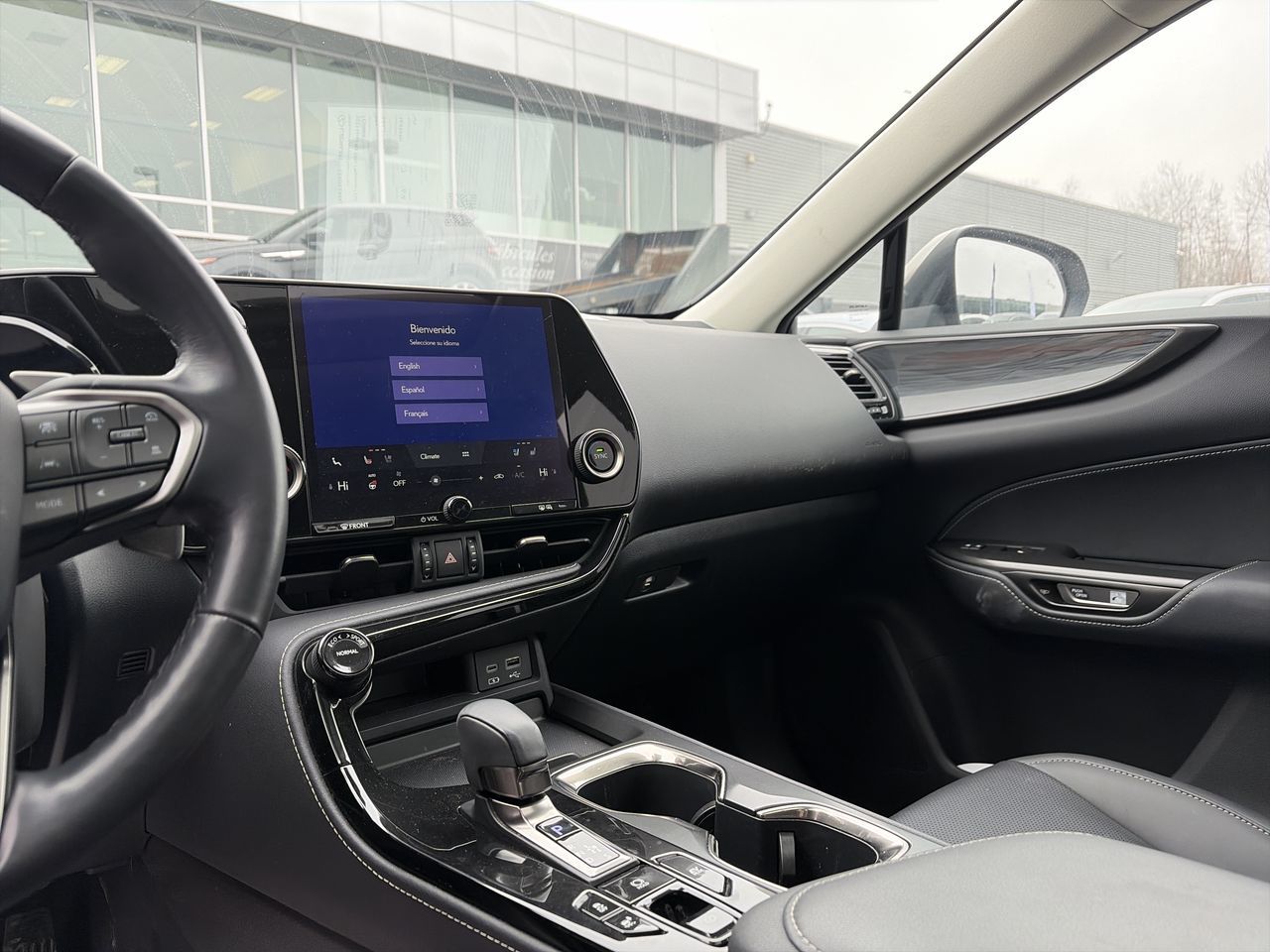 Lexus NX  2023 à Laval, Québec
