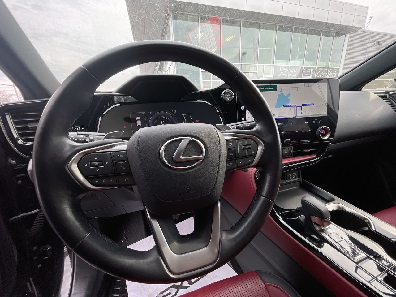 Lexus NX  2023