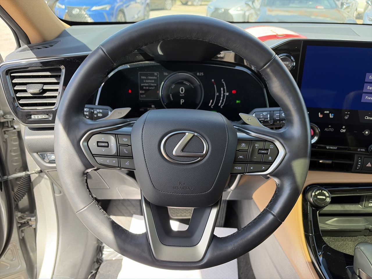 Lexus NX  2023
