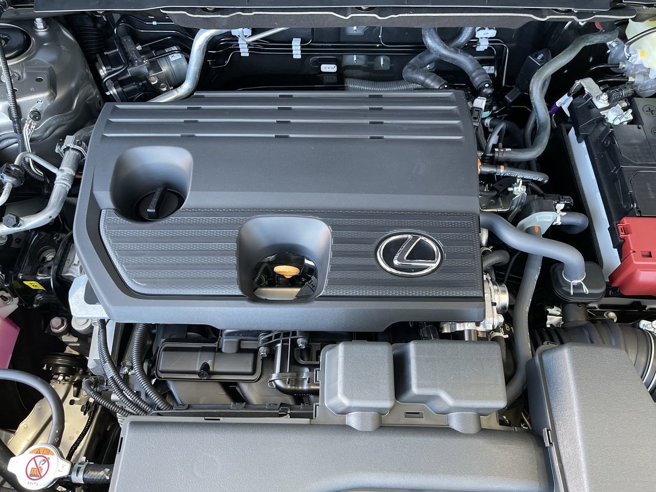 Lexus NX  2023 à Laval, Québec