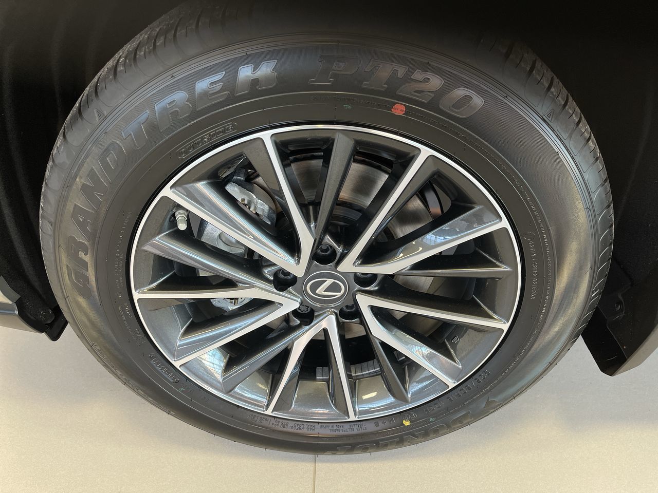 Lexus NX  2023 à Laval, Québec