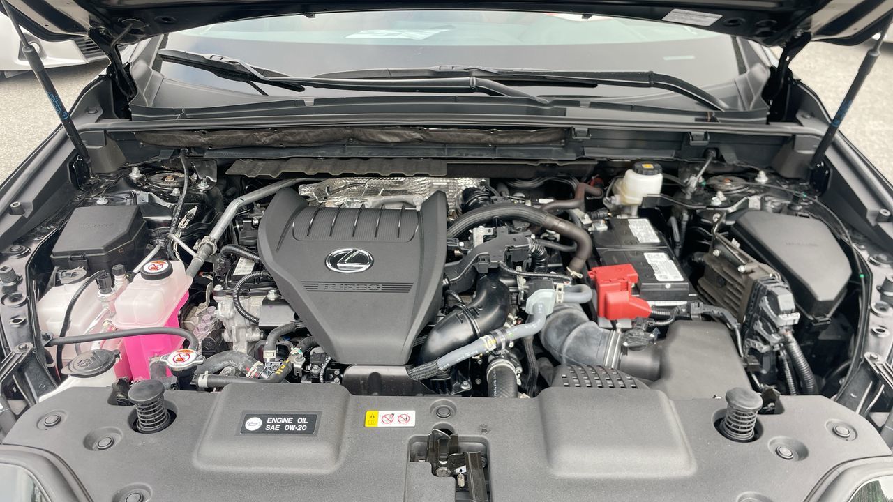 2024 Lexus NX in Laval, Quebec