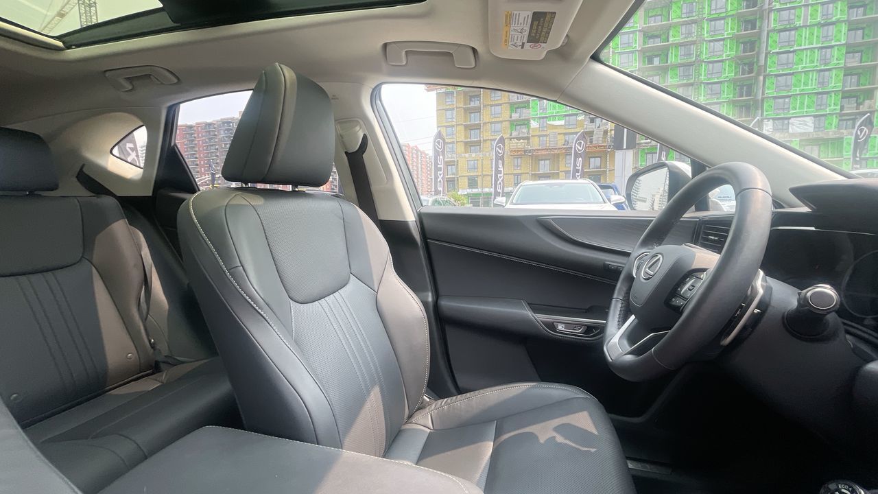 2024 Lexus NX in Laval, Quebec