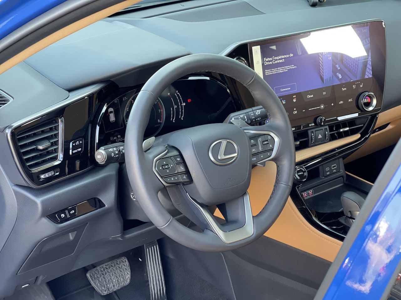 2024 Lexus NX in Laval, Quebec