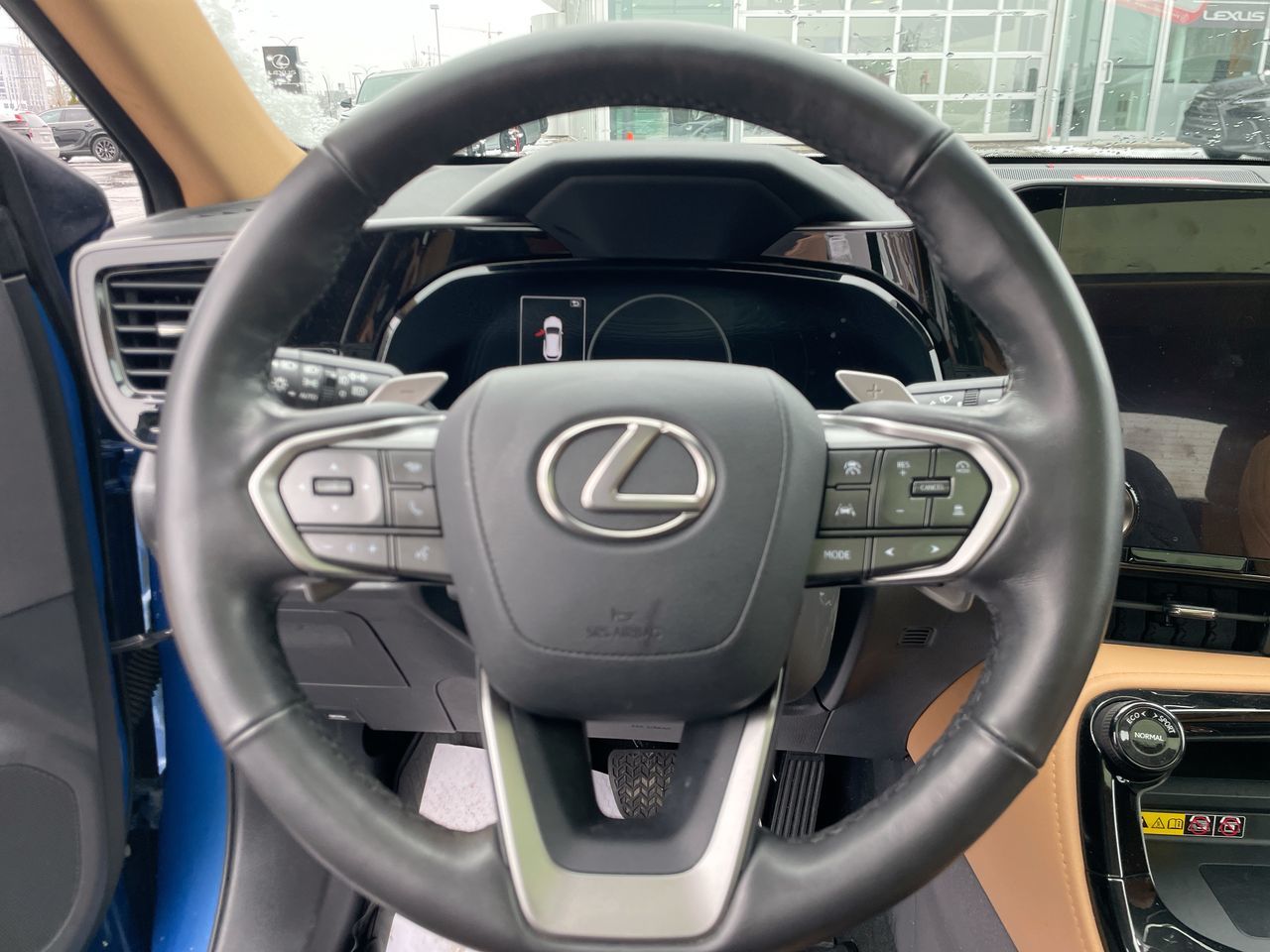 Lexus NX  2024