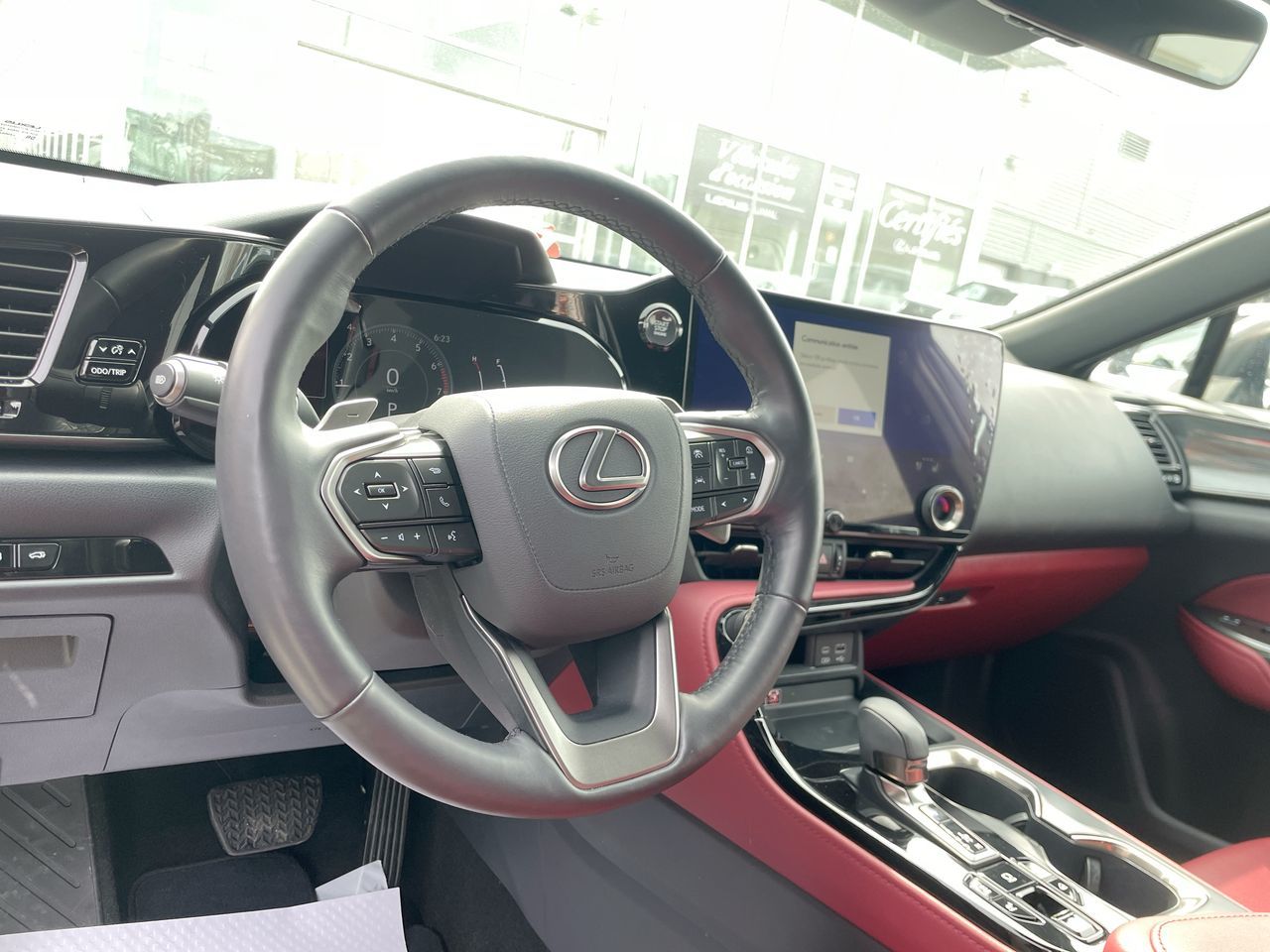 Lexus NX  2024 à Laval, Québec