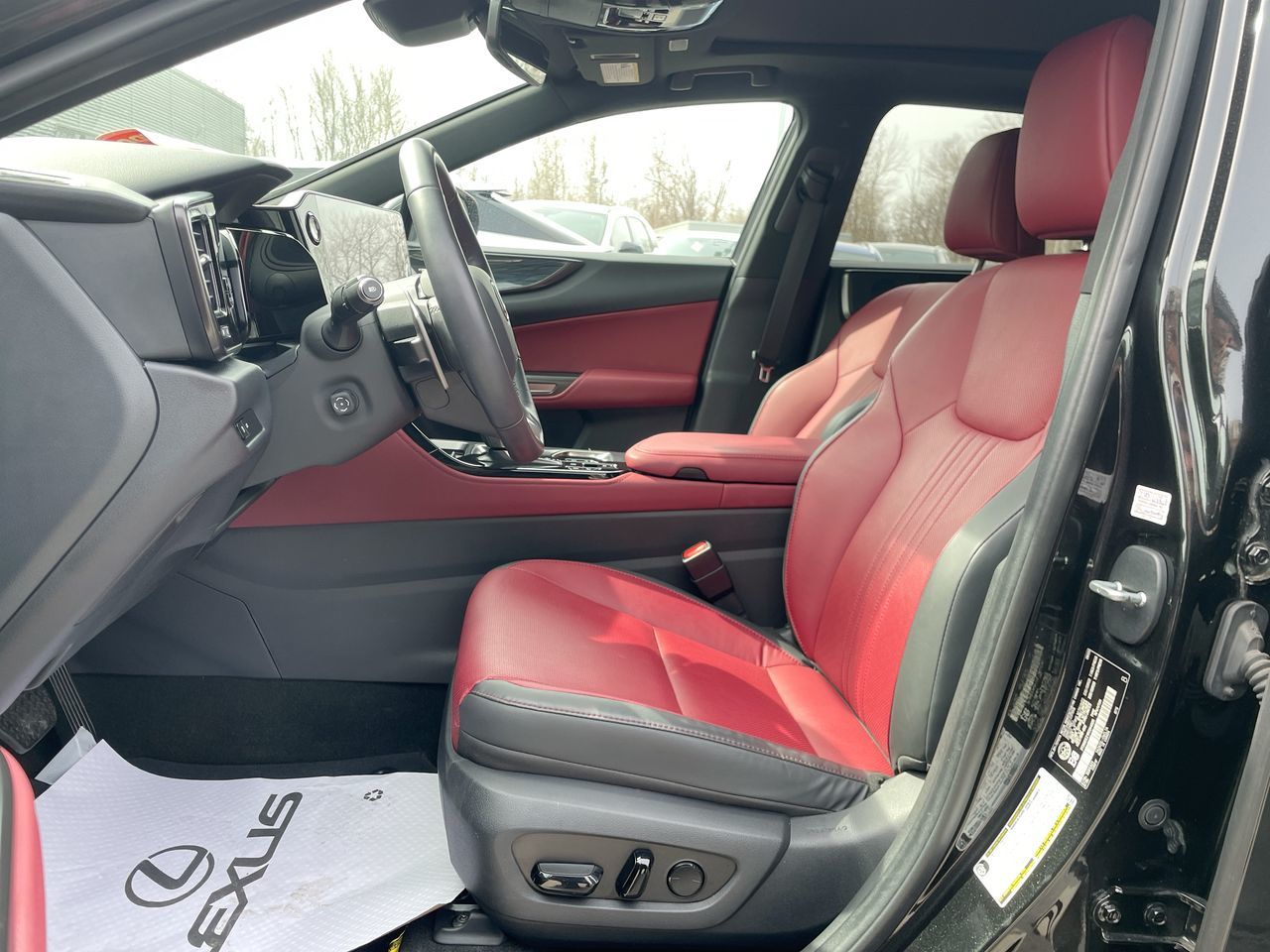 Lexus NX  2024 à Laval, Québec